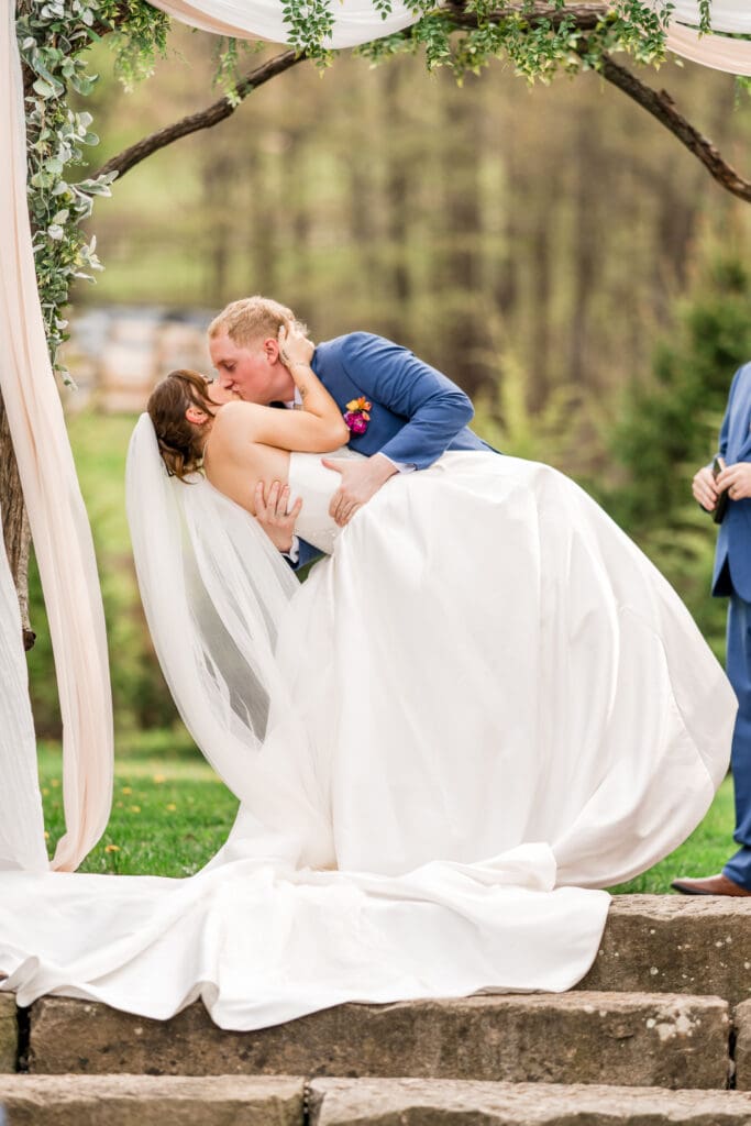 Couple shared first kiss at Rivercrest Farms in Dover, Ohio.