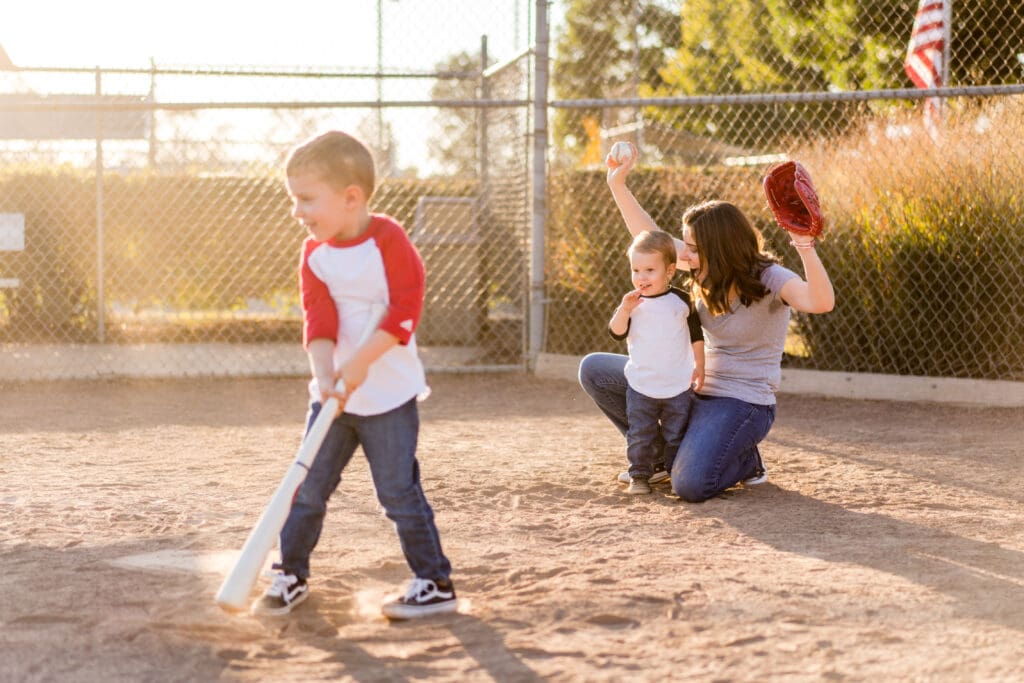 Family plays baseball together for a photoshoot in Canal Winchester, Ohio.