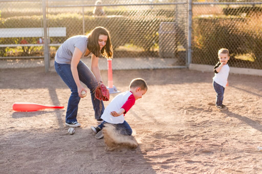 Family plays baseball together for a photoshoot in Canal Winchester, Ohio.