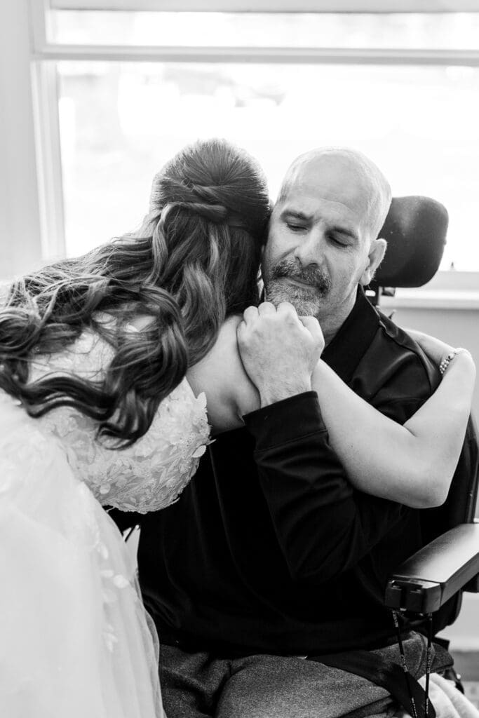 Emotional father daughter first look in Columbus, Ohio.