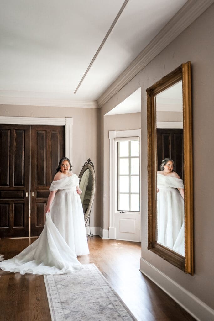 Bridal portrait at the Dempsey Event Center in Delaware, Ohio.