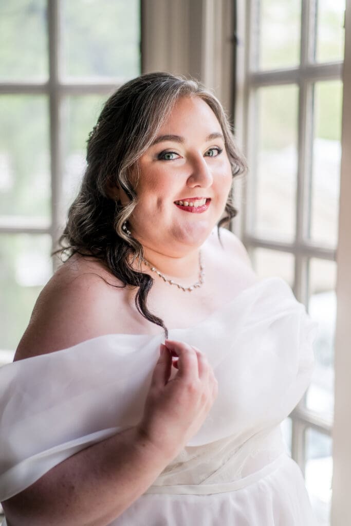 Bridal portrait at the Dempsey Event Center in Delaware, Ohio.