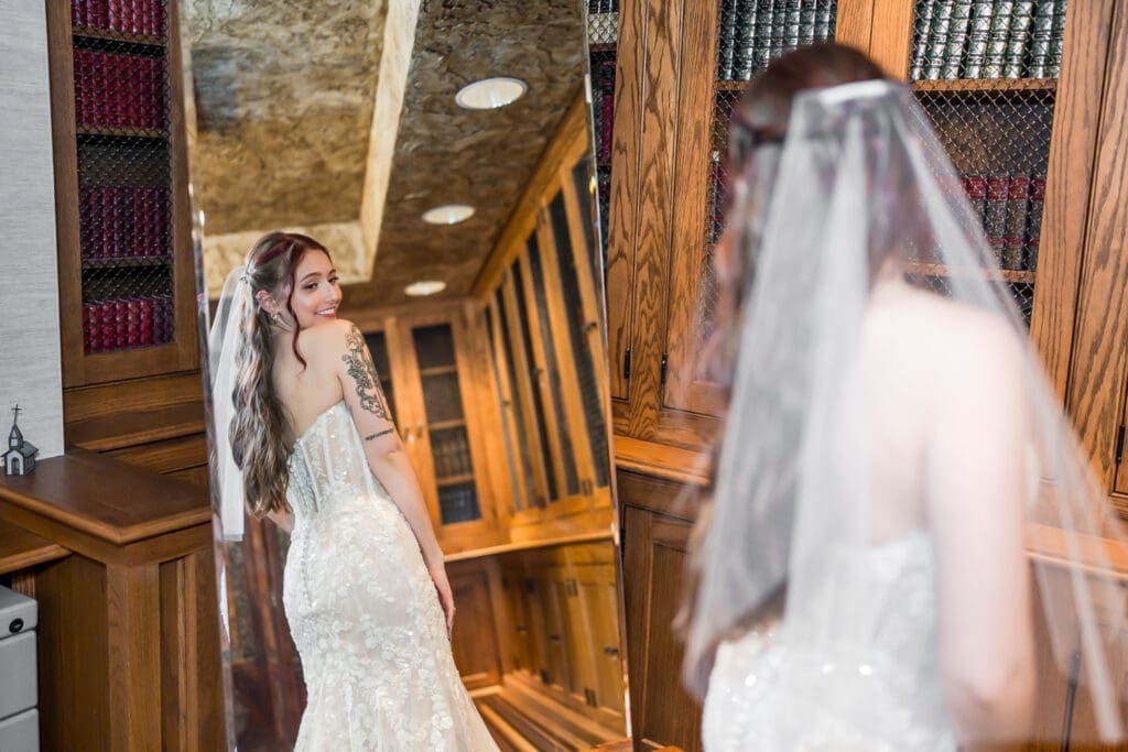 Columbus Ohio LGBTQ+ wedding at Wagnalls Memorial Library