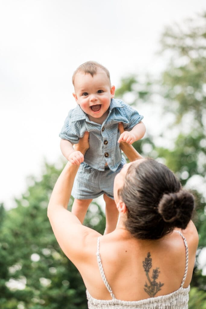 Summer family photos at the Columbus Park of Roses