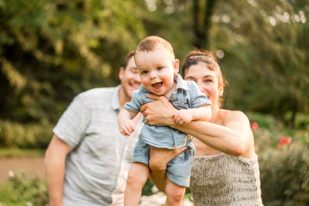 Summer family photos at the Columbus Park of Roses