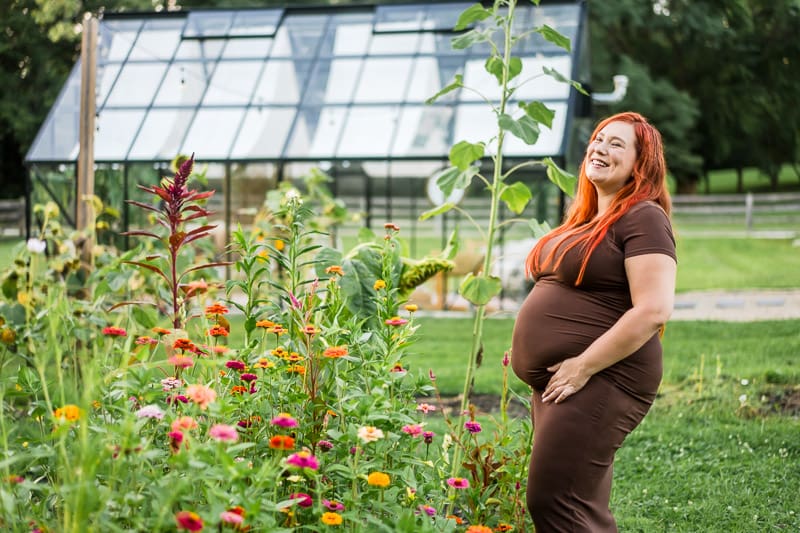 Golden hour maternity photos at Humble + Pine Studio in Pataskala, Ohio.