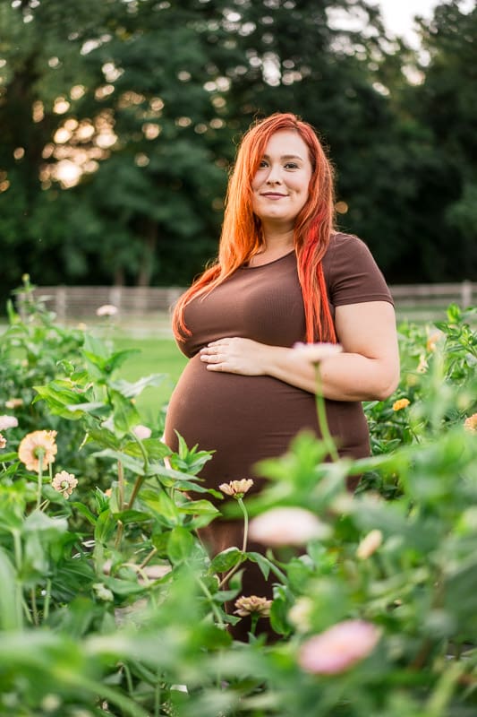 Golden hour maternity photos at Humble + Pine Studio in Pataskala, Ohio.