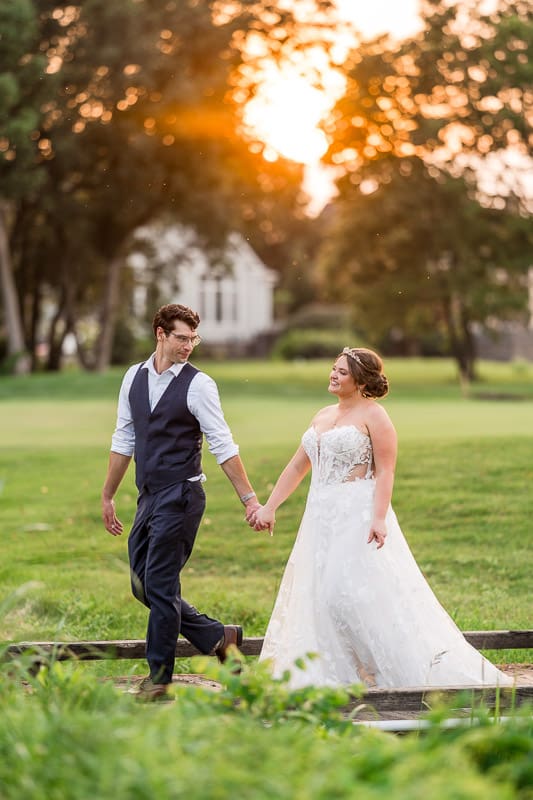 Golden hour photos at a wedding at Pinnacle Golf Club in Grove City, Ohio.