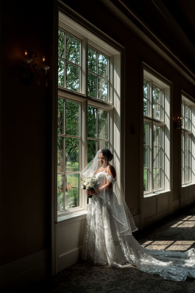 Bridal portrait at a wedding a Pinnacle Golf Course in Grove City, Ohio.