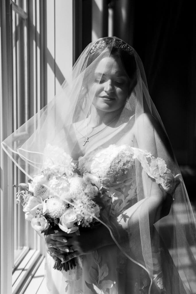 Bridal portrait at a wedding a Pinnacle Golf Course in Grove City, Ohio.