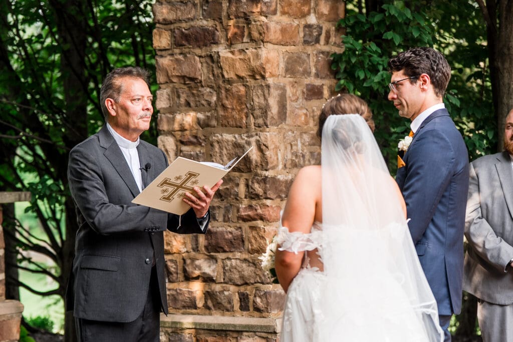 Outdoor wedding ceremony at Pinnacle Golf Club in Grove City, Ohio.