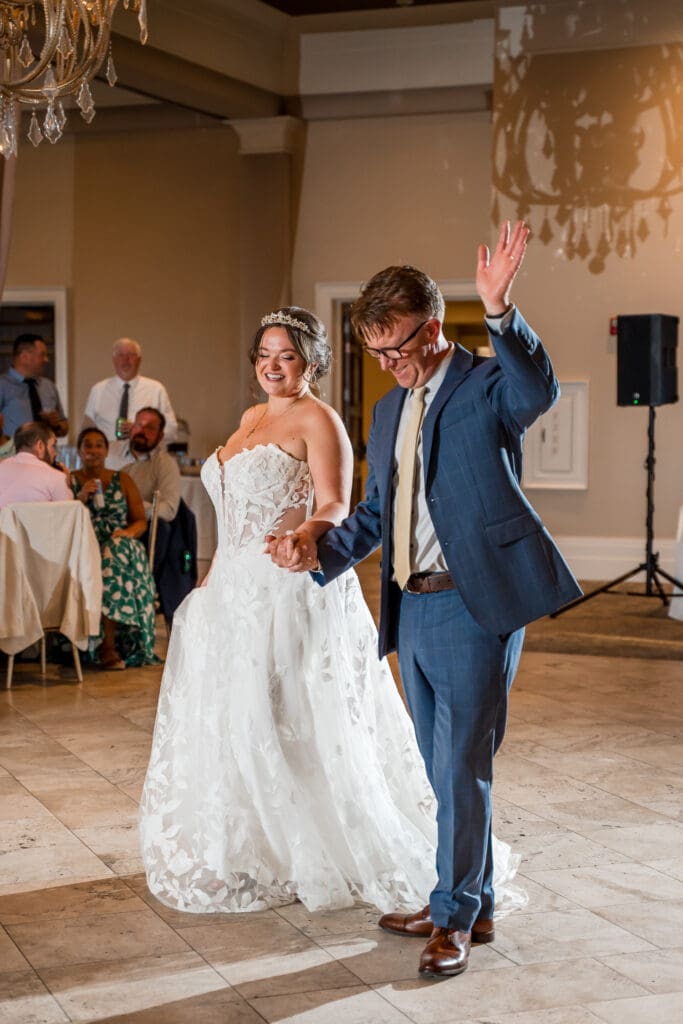 Father daughter dance at a wedding at Pinnacle Golf Club in Grove City, Ohio.